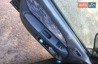 Лифтбек Toyota Avensis 1998 в 