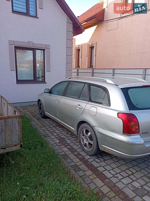 Универсал Toyota Avensis 2003 в Рава-Русской