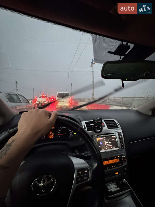 Седан Toyota Avensis 2012 в Киеве фото 6 Седан Toyota Avensis 2012 в Киеве