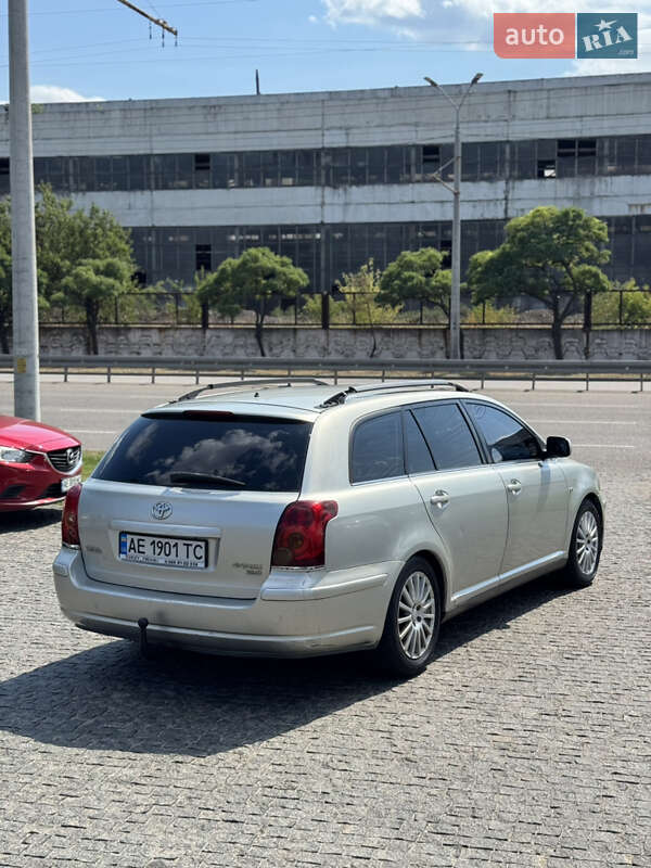 Універсал Toyota Avensis 2003 в Дніпрі