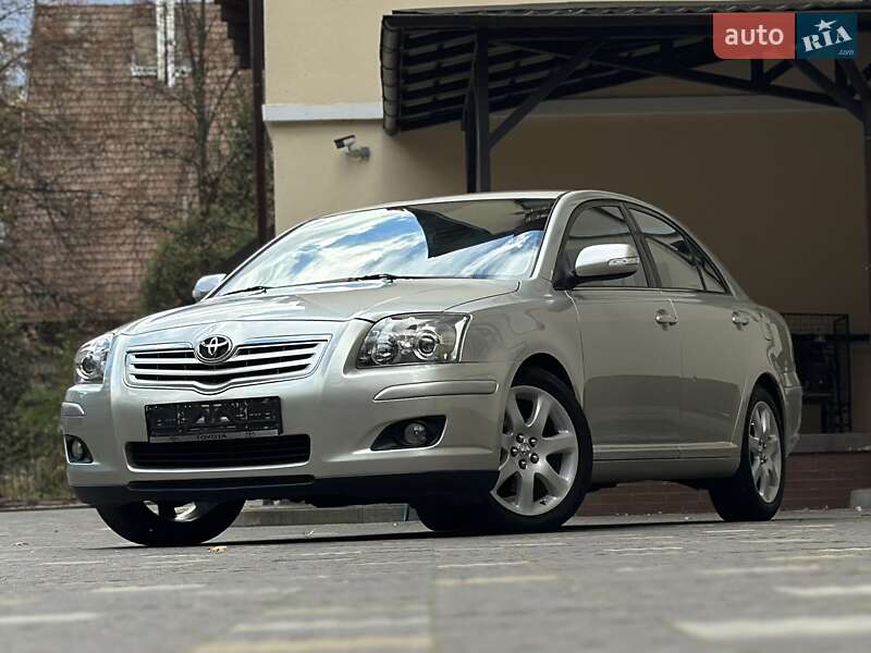 Седан Toyota Avensis 2007 в Дрогобичі