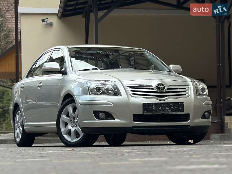 Седан Toyota Avensis 2007 в Дрогобичі