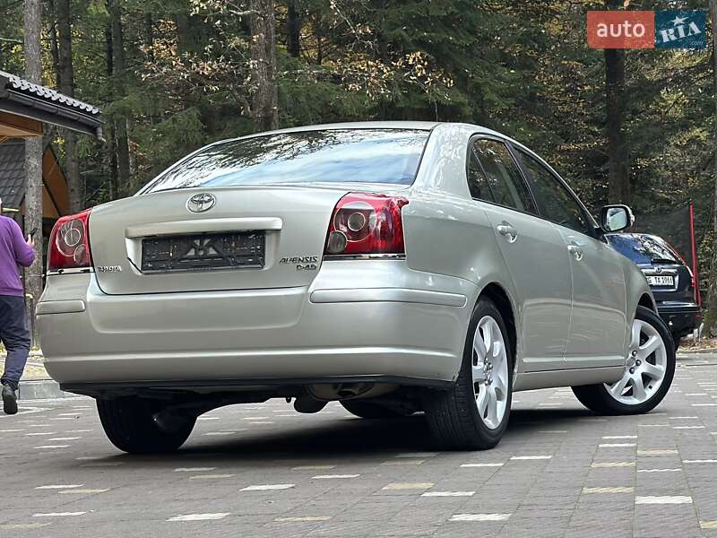 Седан Toyota Avensis 2007 в Дрогобичі