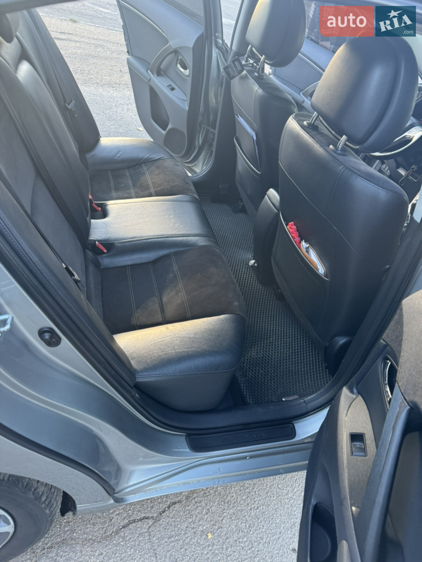 2012 Toyota Avensis - мініатюра 16