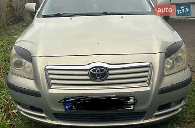 Лифтбек Toyota Avensis 2006 в Конотопе