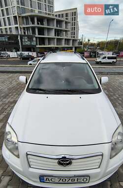 Универсал Toyota Avensis 2003 в  фото 7 Универсал Toyota Avensis 2003 в