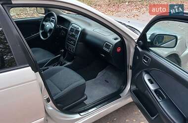 Универсал Toyota Avensis 2001 в  фото 7 Универсал Toyota Avensis 2001 в