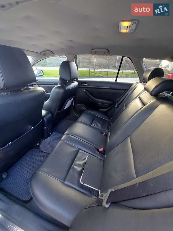 Универсал Toyota Avensis 2004 в Киеве фото 12 Универсал Toyota Avensis 2004 в Киеве