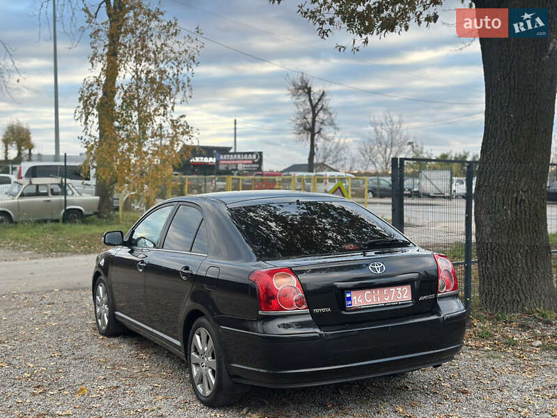 Лифтбек Toyota Avensis 2007 в Виннице