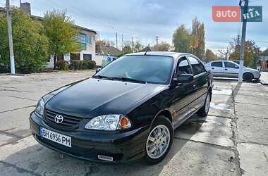 Седан Toyota Avensis 2001 в Килии