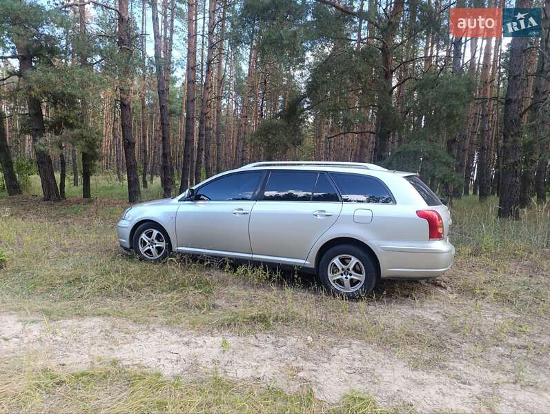 Универсал Toyota Avensis 2003 в Кременчуге