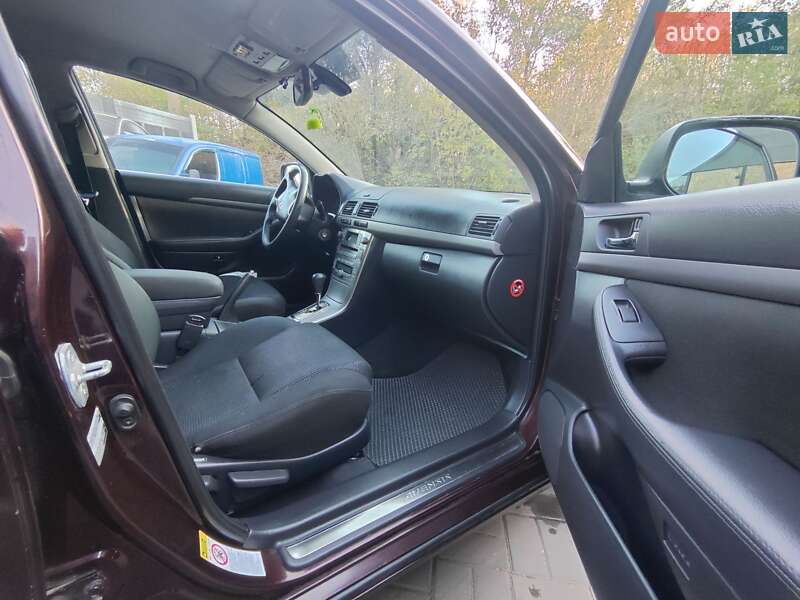 Универсал Toyota Avensis 2007 в Краматорске