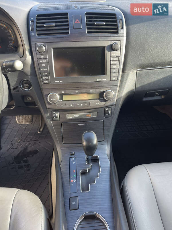 Універсал Toyota Avensis 2009 в Гореничах