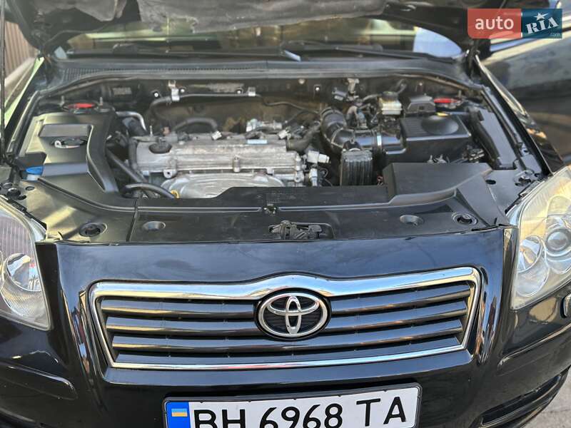 Седан Toyota Avensis 2004 в Березовке фото 31 Седан Toyota Avensis 2004 в Березовке
