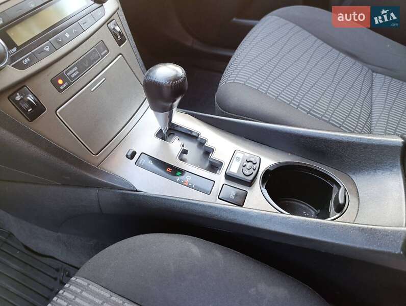 Универсал Toyota Avensis 2010 в Радивилове фото 7 Универсал Toyota Avensis 2010 в Радивилове