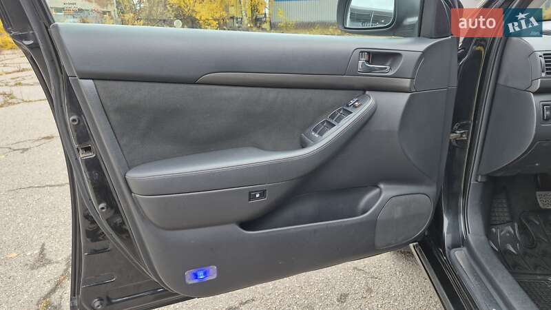 Универсал Toyota Avensis 2006 в Полтаве фото 12 Универсал Toyota Avensis 2006 в Полтаве