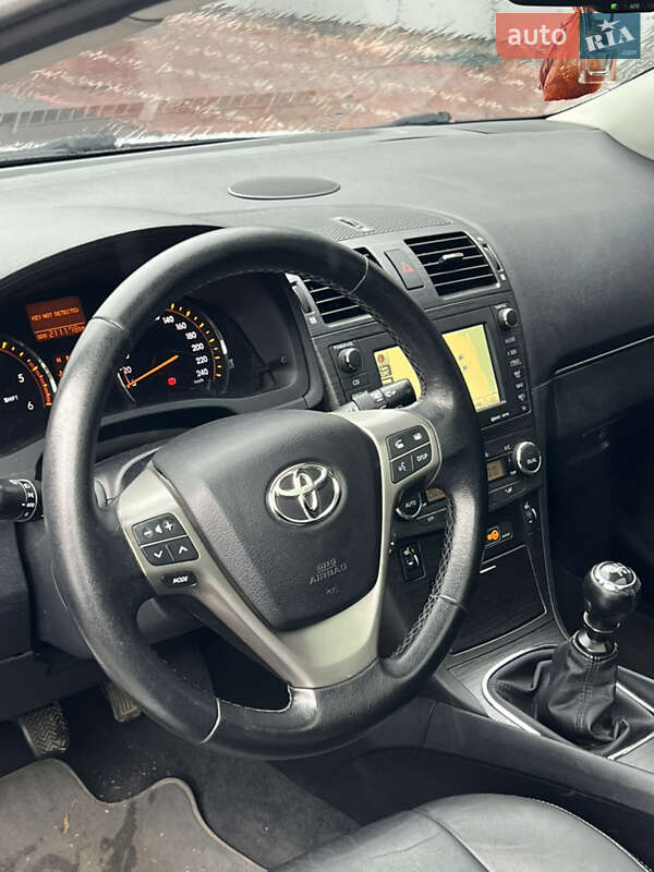 Универсал Toyota Avensis 2009 в Одессе