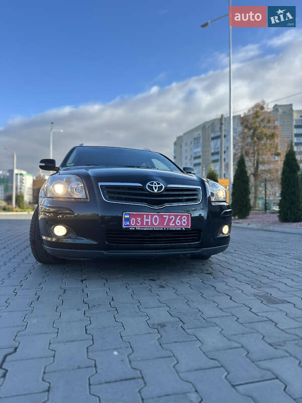 Универсал Toyota Avensis 2008 в Луцке