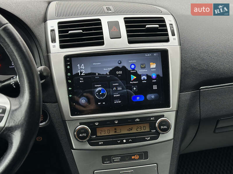 Универсал Toyota Avensis 2013 в Шептицькому