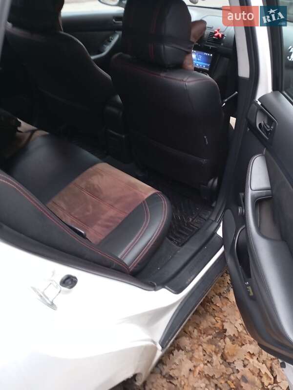 Универсал Toyota Avensis 2006 в Виннице фото 4 Универсал Toyota Avensis 2006 в Виннице