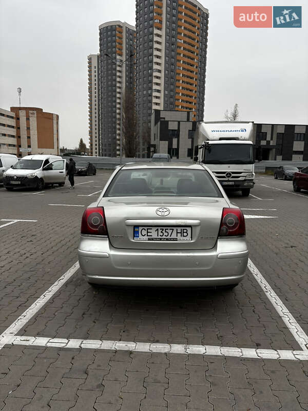Седан Toyota Avensis 2006 в Киеве