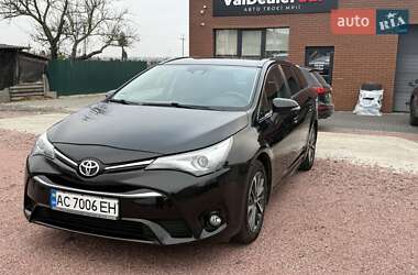 Универсал Toyota Avensis 2016 в Луцке