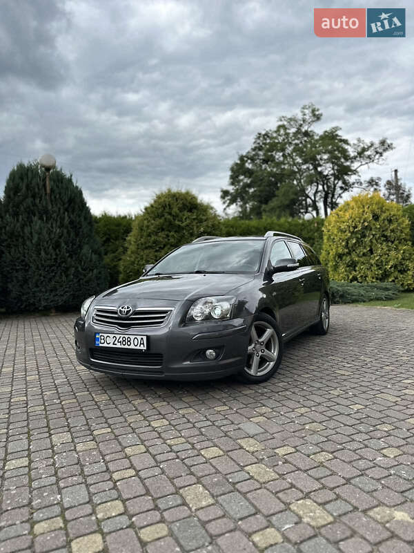 Универсал Toyota Avensis 2008 в Львове