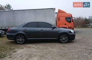 Седан Toyota Avensis 2007 в Новояворовске