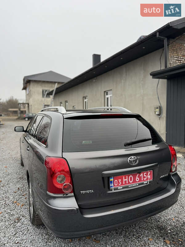 Универсал Toyota Avensis 2007 в Луцке