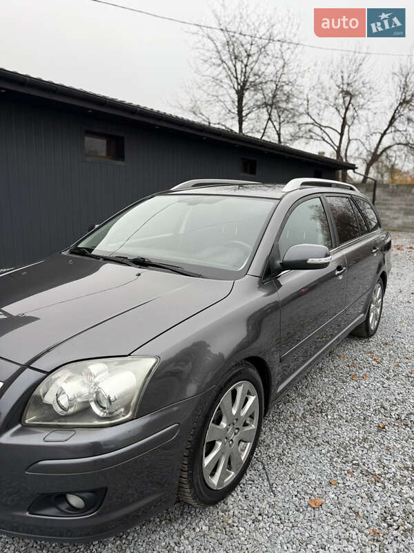 Универсал Toyota Avensis 2007 в Луцке