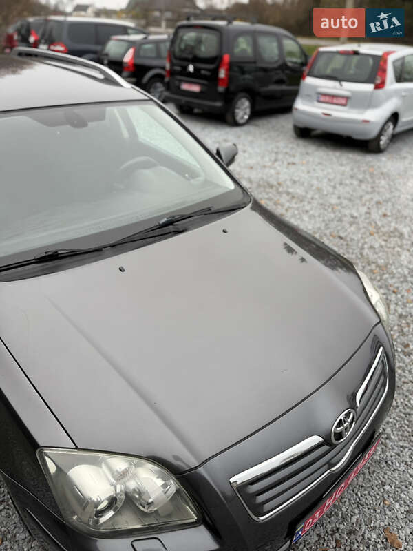 Универсал Toyota Avensis 2007 в Луцке