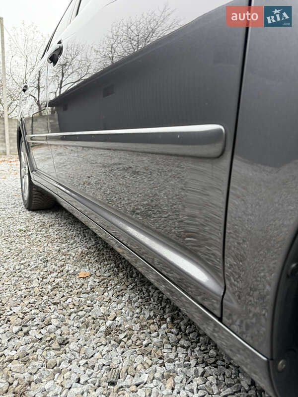 Универсал Toyota Avensis 2007 в Луцке