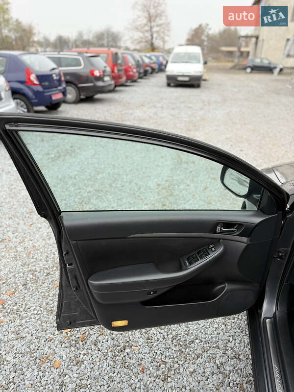 Универсал Toyota Avensis 2007 в Луцке