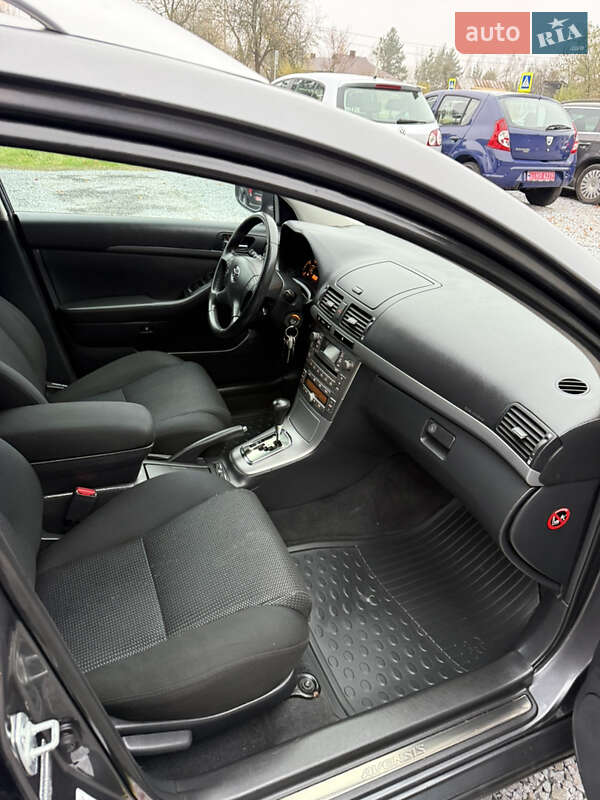 Универсал Toyota Avensis 2007 в Луцке