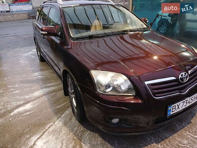 Универсал Toyota Avensis 2007 в Тернополе