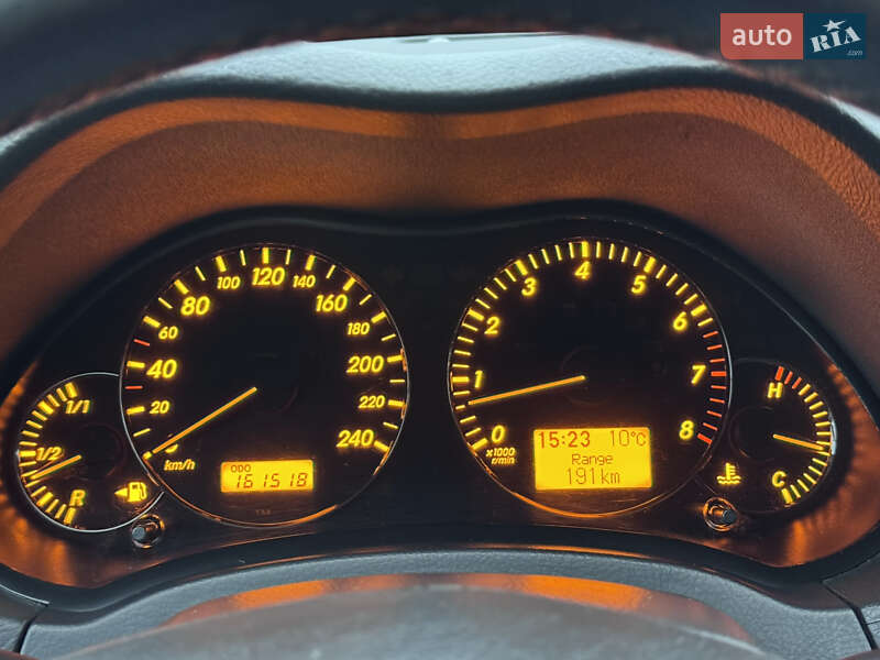 Універсал Toyota Avensis 2006 в Полтаві