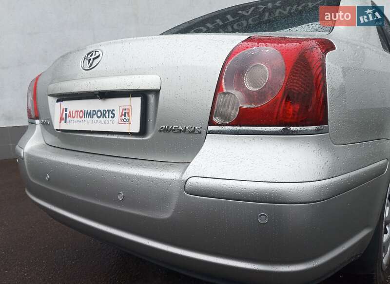 Седан Toyota Avensis 2007 в Киеве
