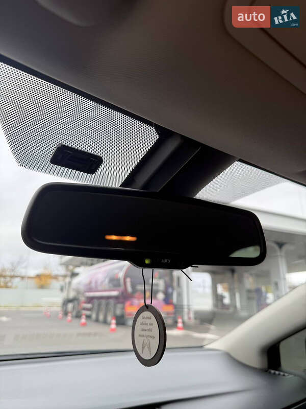 Седан Toyota Avensis 2016 в Благовещенском