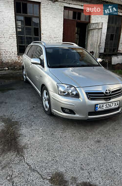 Универсал Toyota Avensis 2006 в Апостолово