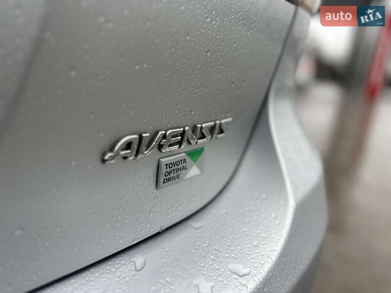 Универсал Toyota Avensis 2010 в Тернополе