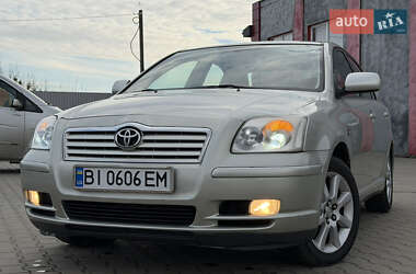 Седан Toyota Avensis 2003 в Лубнах