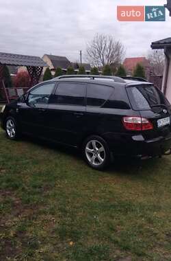 Седан Toyota Avensis 2003 в Костополе