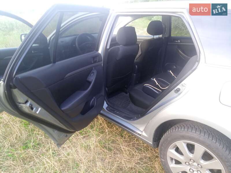 Універсал Toyota Avensis 2008 в Чернігові