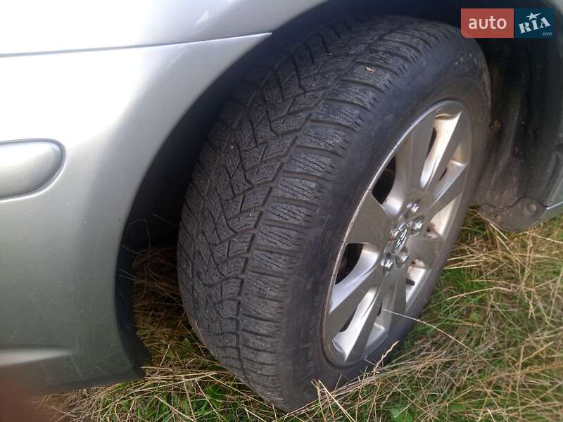 Універсал Toyota Avensis 2008 в Чернігові