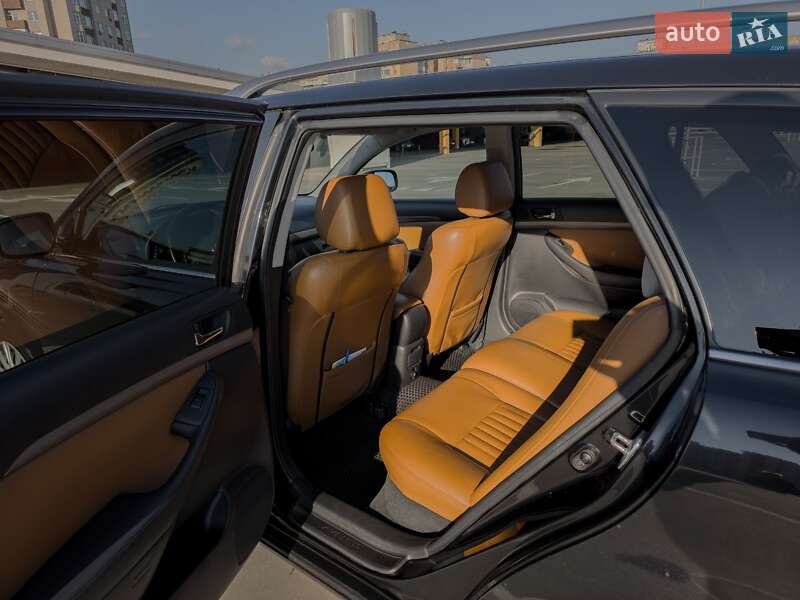 Универсал Toyota Avensis 2009 в Киеве