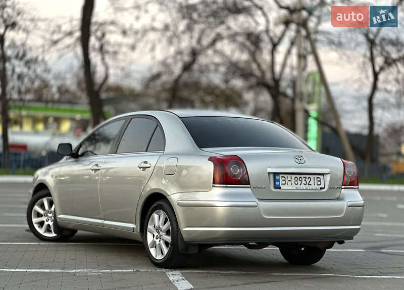 Седан Toyota Avensis 2007 в Одессе