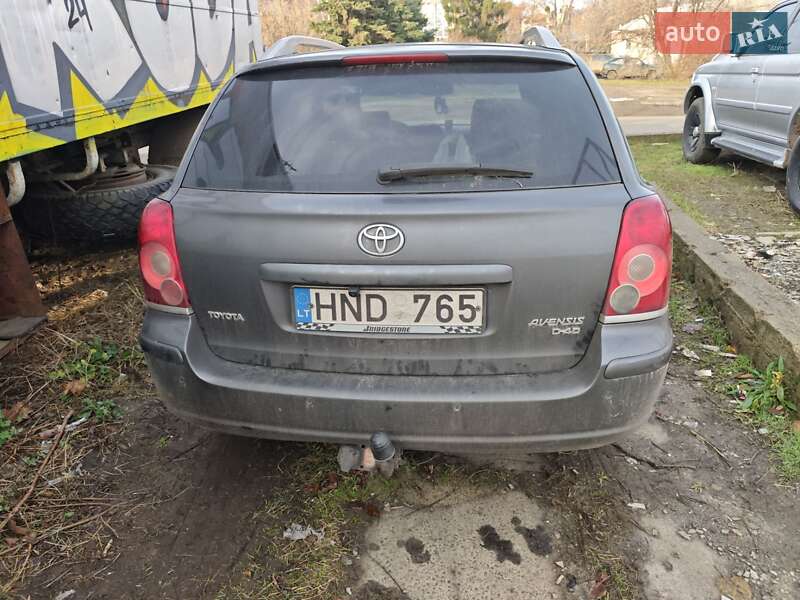 Универсал Toyota Avensis 2007 в Изюме