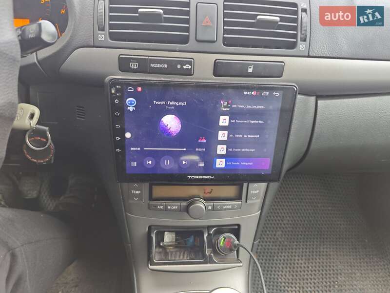 Универсал Toyota Avensis 2007 в Изюме