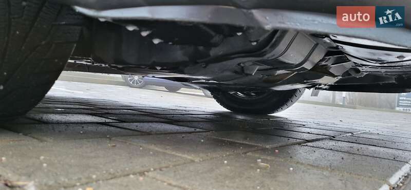 Седан Toyota Avensis 2006 в Черкассах