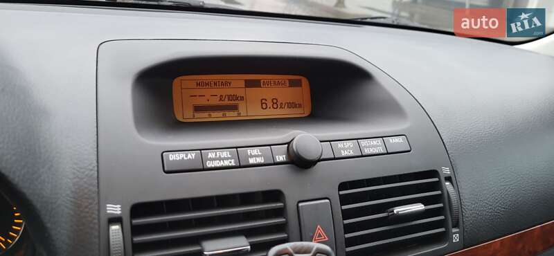Седан Toyota Avensis 2006 в Черкассах